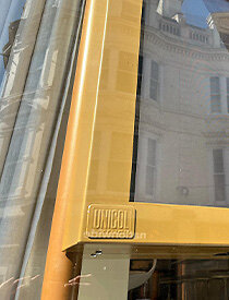 mediazest-tgb-kiosk-close-up-gold-view